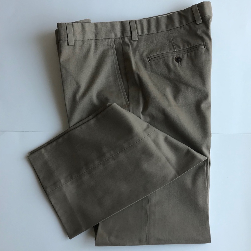 Eddie Bauer wrinkle free slim fit chino